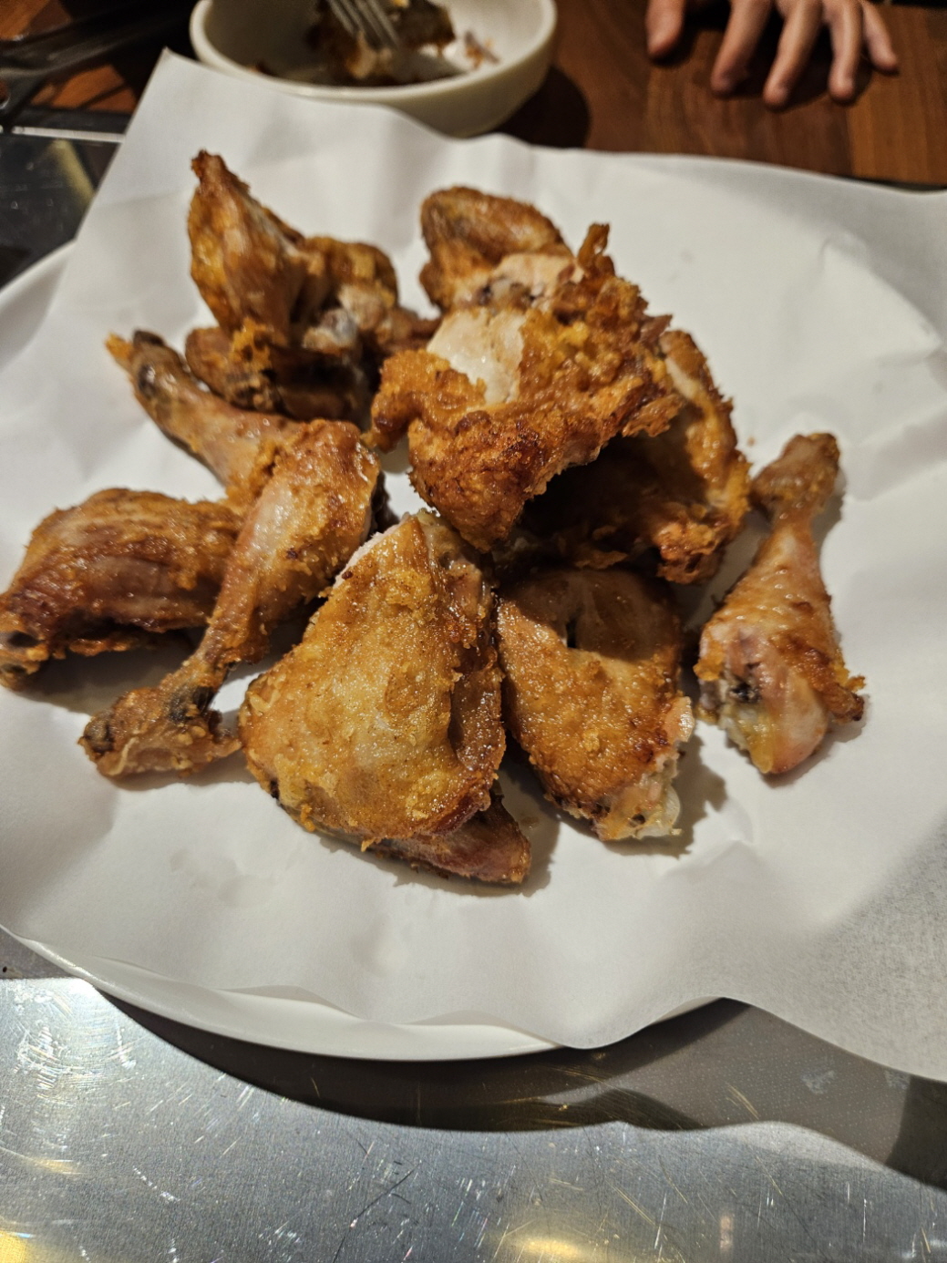 또순이네(원주중앙로타리클럽)와 함께 점심 후원 행사를 진행하였습니다.