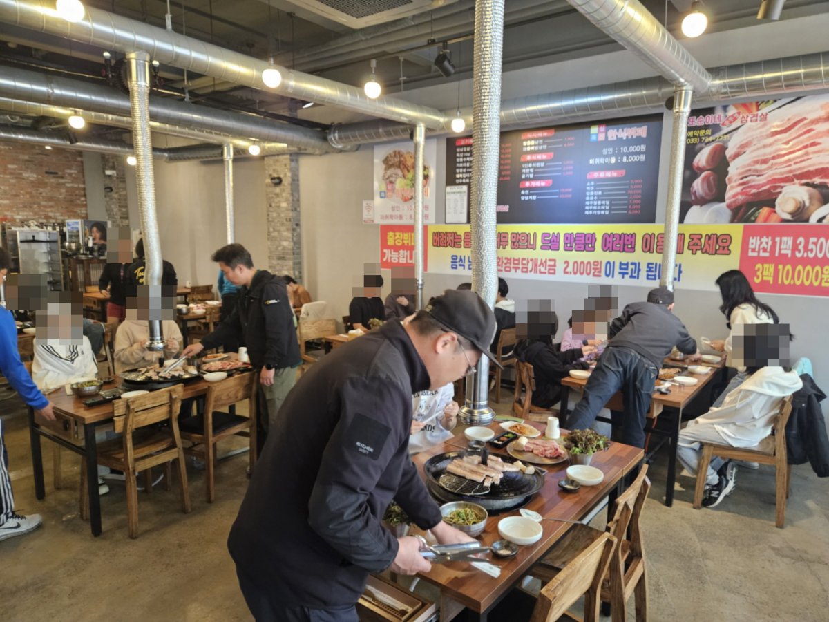 또순이네와 함께 점심식사를 진행하였습니다.