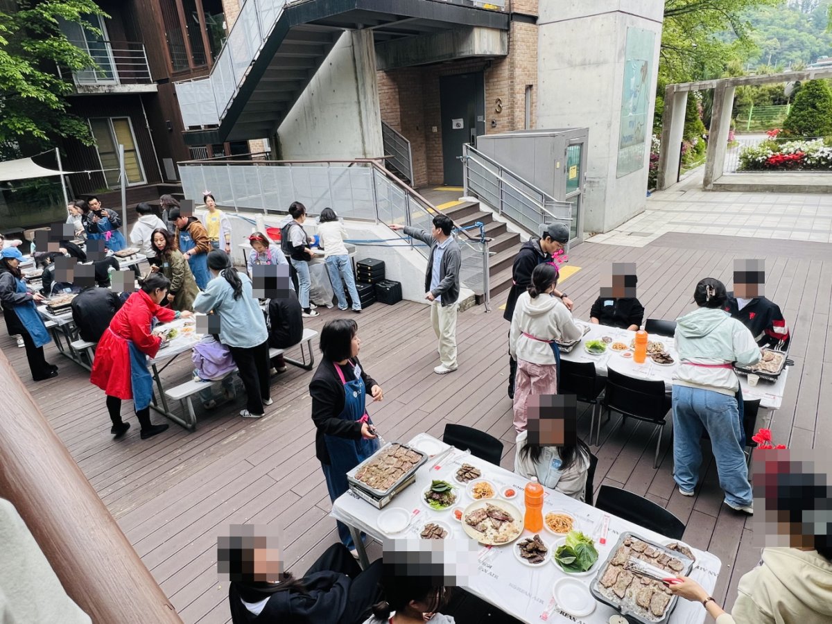 52패밀리와 함께 어린이날 행사를 진행하였습니다.