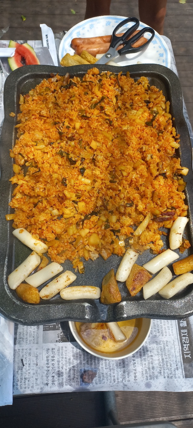 삼봉회와 함께하는 점심식사 후원 행사를 진행하였습니다.