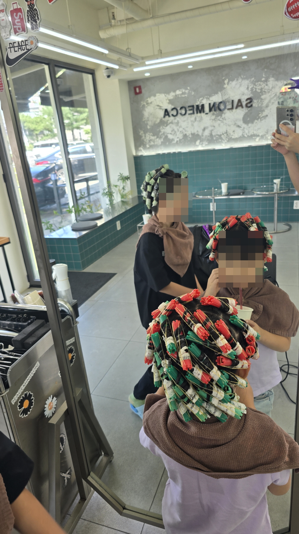 살롱메카에서 미용후원을 진행하여 주셨습니다.