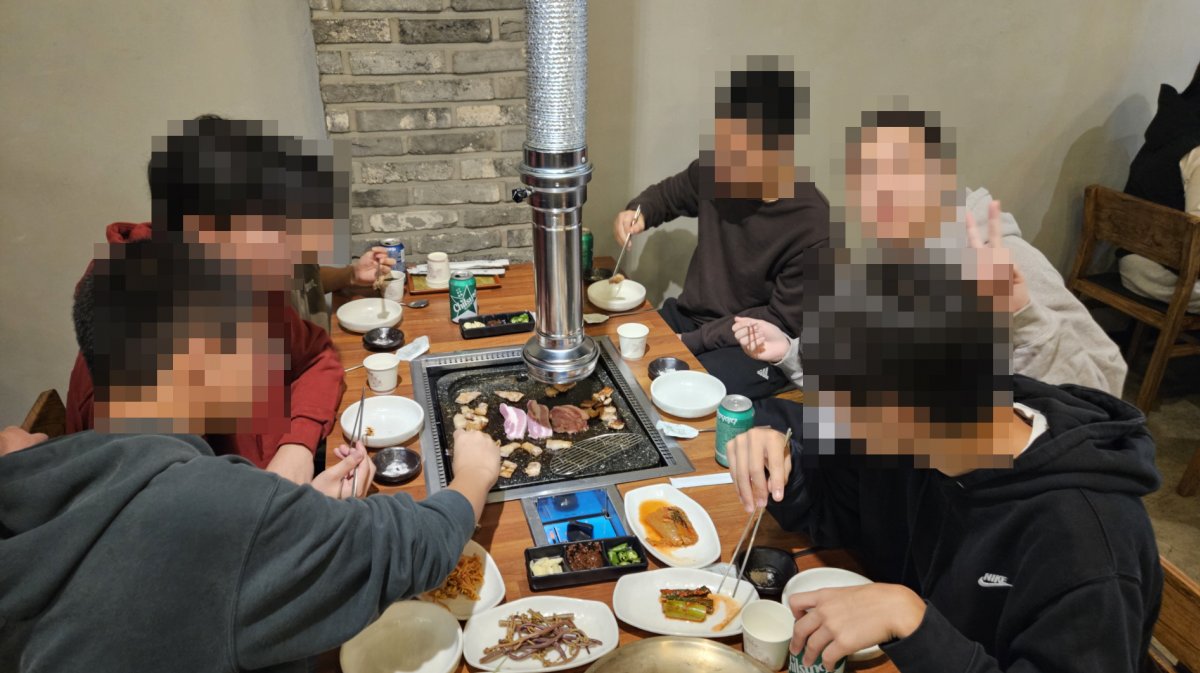 또순이네에서 삼겹살 후원식사를 진행하였습니다.