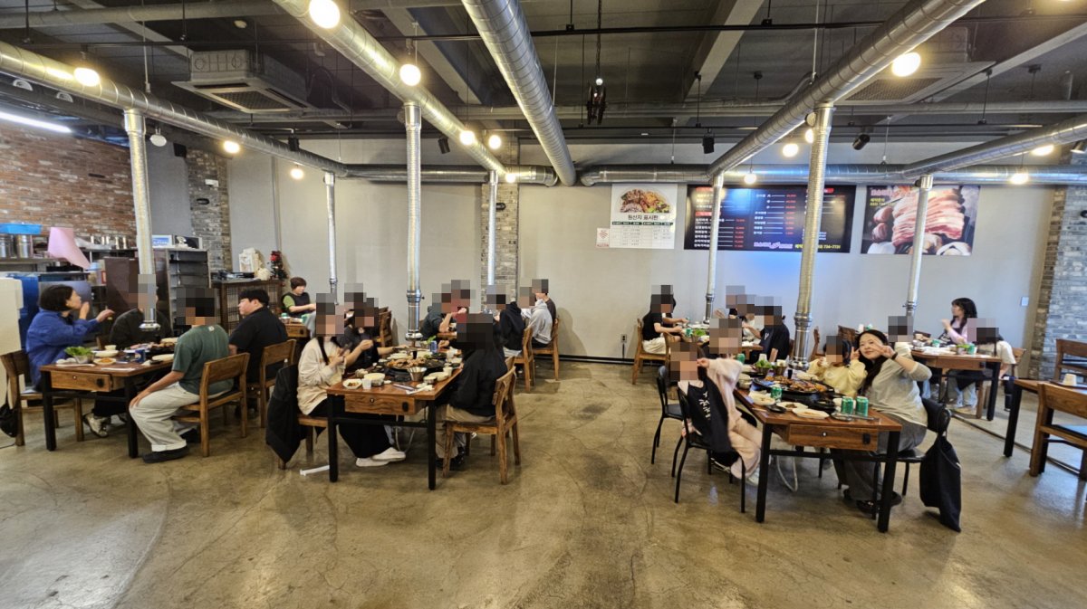 또순이네에서 삼겹살 후원식사를 진행하였습니다.