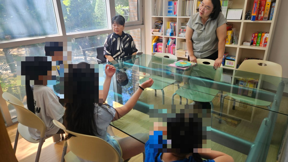 (사)한국책놀이 지도사협회 강원지회 독서봉사(5회차)를 진행하였습니다.