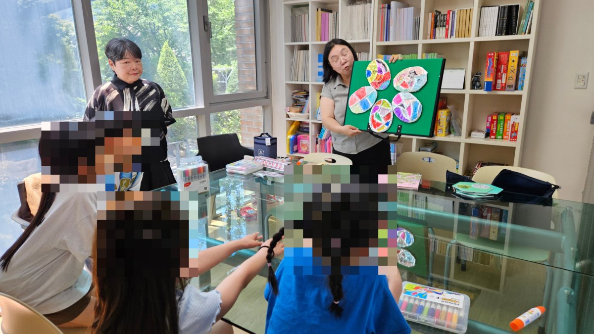 (사)한국책놀이 지도사협회 강원지회 독서봉사(5회차)를 진행하였습니다.