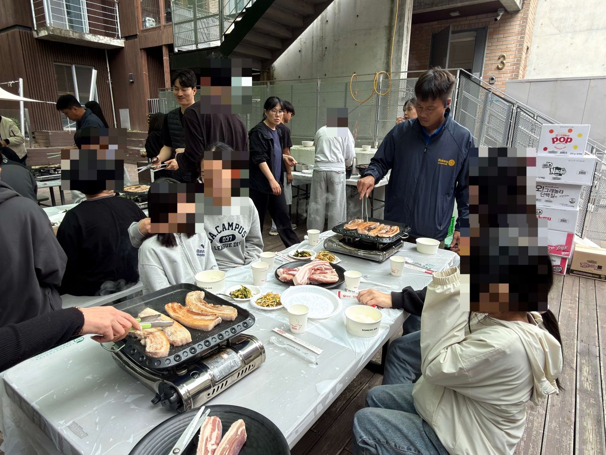 또순이네(원주 중앙 로타리클럽) 점심 후원 프로그램을 진행하였습니다.
